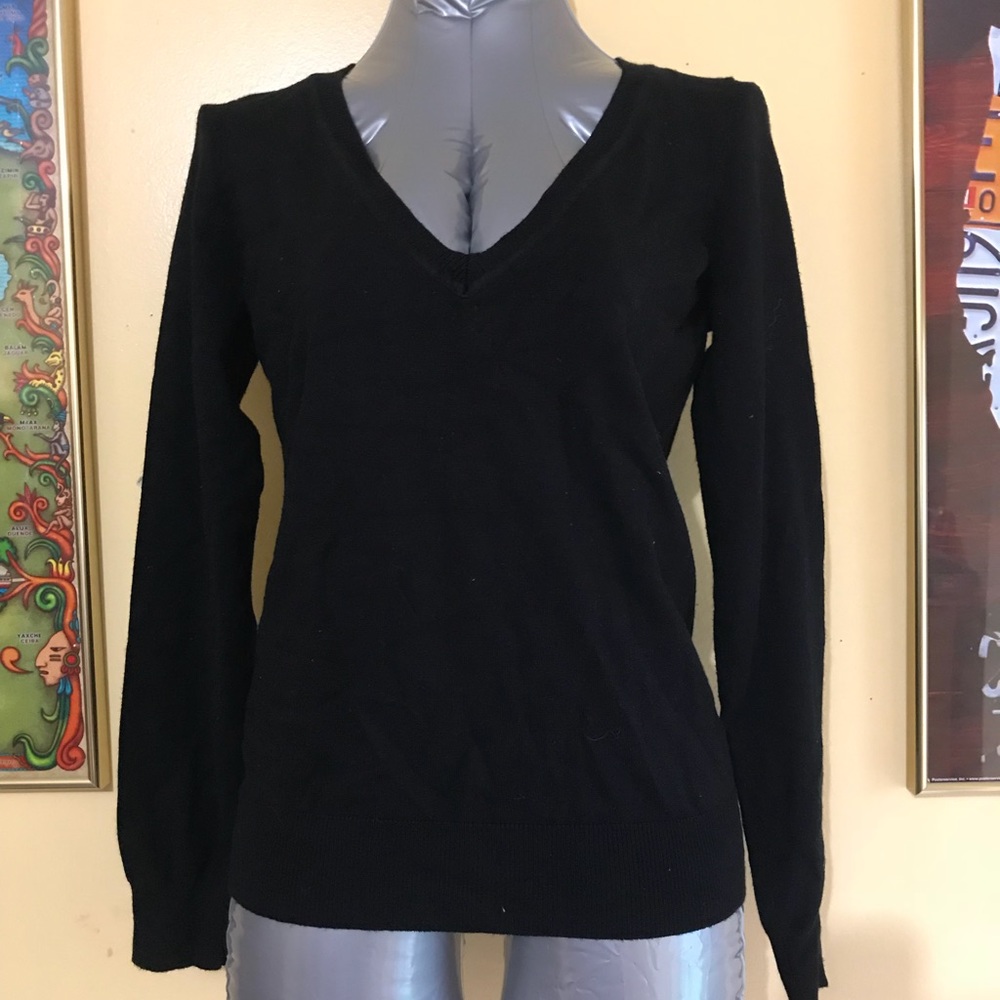 Forever 21 V-Neck sweater